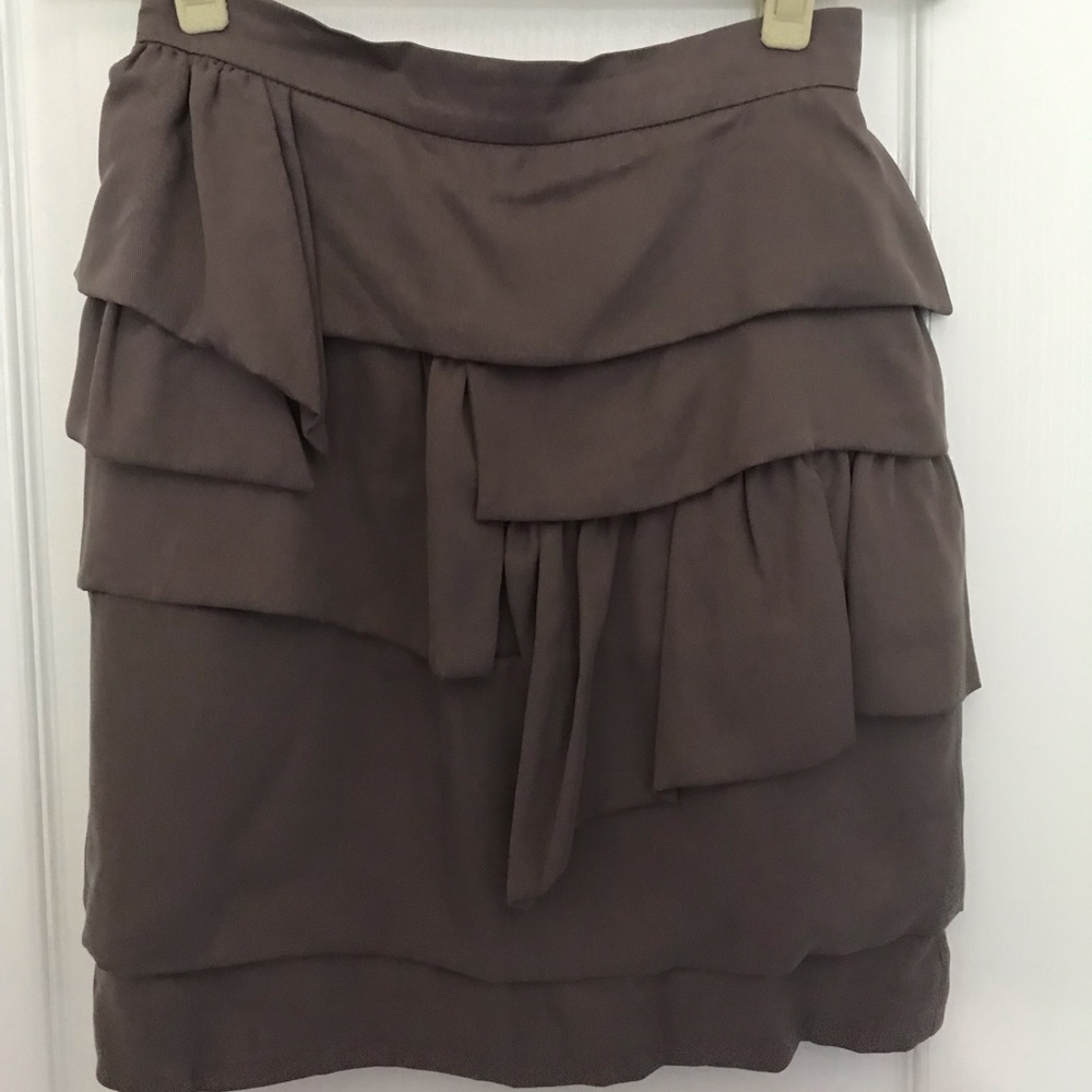 Grey skirt